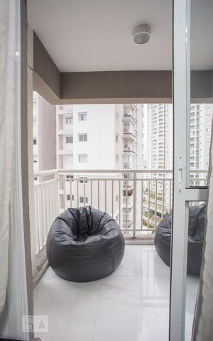 Apartamento para alugar com 58m², 2 quartos e 1 vagaVaranda