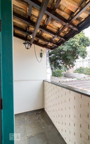Casa à venda com 185m², 3 quartos e 4 vagasVaranda quarto 3 suíte