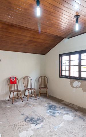 Casa à venda com 185m², 3 quartos e 4 vagasSótão - quarto