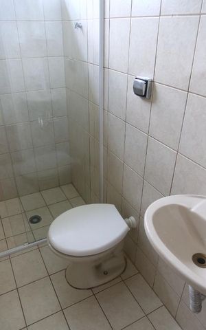 Casa para alugar com 238m², 3 quartos e 2 vagasBanheiro 1