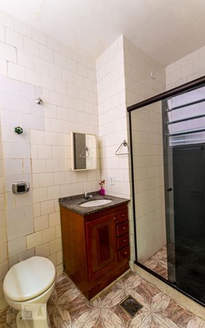 Apartamento à venda com 80m², 2 quartos e sem vaga Apartamento à venda com 80m², 2 quartos e sem vagaBanheiro Social