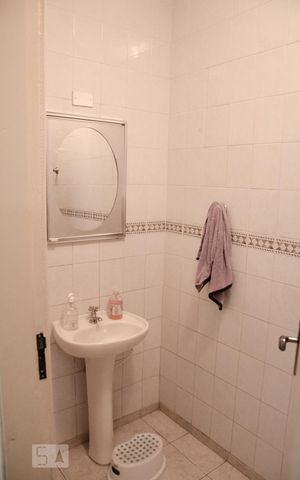 Casa à venda com 152m², 4 quartos e 3 vagasLavabo