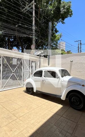 Casa à venda com 110m², 3 quartos e 3 vagas Casa à venda com 110m², 3 quartos e 3 vagasGaragem