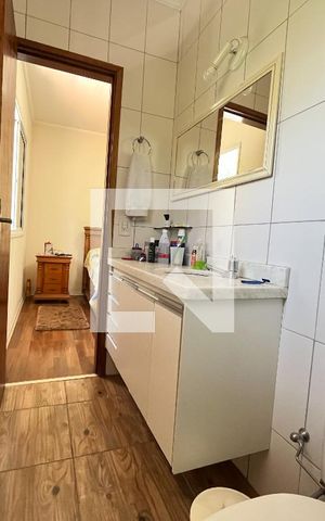 Casa à venda com 110m², 3 quartos e 3 vagas Casa à venda com 110m², 3 quartos e 3 vagasBanheiro da Suíte