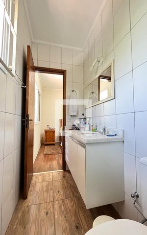 Casa à venda com 110m², 3 quartos e 3 vagas Casa à venda com 110m², 3 quartos e 3 vagasBanheiro da Suíte