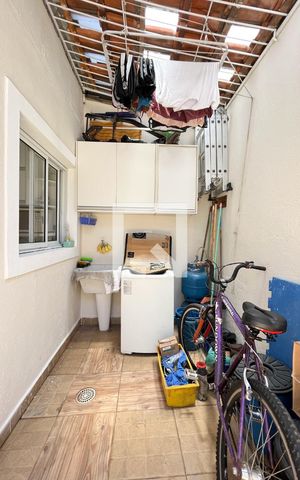Casa à venda com 110m², 3 quartos e 3 vagas Casa à venda com 110m², 3 quartos e 3 vagasÁrea de Serviço