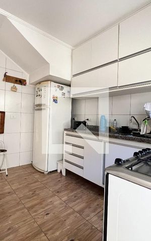 Casa à venda com 110m², 3 quartos e 3 vagas Casa à venda com 110m², 3 quartos e 3 vagasCozinha