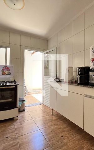 Casa à venda com 110m², 3 quartos e 3 vagas Casa à venda com 110m², 3 quartos e 3 vagasCozinha