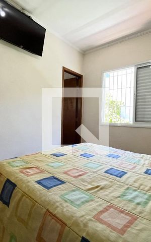 Casa à venda com 110m², 3 quartos e 3 vagas Casa à venda com 110m², 3 quartos e 3 vagasSuite