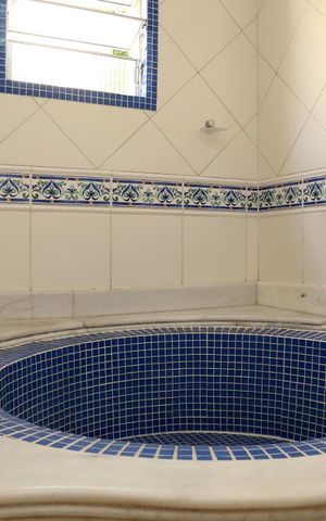 Casa à venda com 400m², 5 quartos e 5 vagasBanheiro da Suíte
