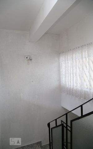 Casa à venda com 400m², 5 quartos e 5 vagasEscada