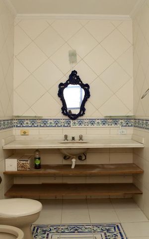 Casa à venda com 400m², 5 quartos e 5 vagasBanheiro da Suíte
