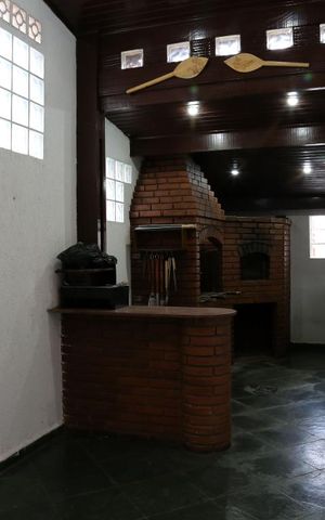Casa à venda com 400m², 5 quartos e 5 vagasChurrasqueira