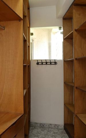 Casa à venda com 400m², 5 quartos e 5 vagasCloset da suíte