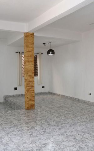 Casa à venda com 400m², 5 quartos e 5 vagasSala 1