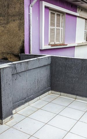 Casa à venda com 100m², 2 quartos e 1 vaga Casa à venda com 100m², 2 quartos e 1 vagaQuarto 2 - Terraço