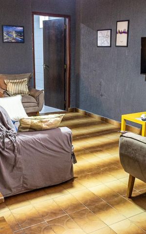 Casa à venda com 100m², 2 quartos e 1 vaga Casa à venda com 100m², 2 quartos e 1 vagaSala