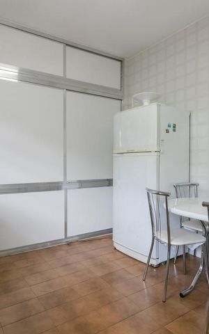 Casa à venda com 456m², 4 quartos e 14 vagas Casa à venda com 456m², 4 quartos e 14 vagasCozinha