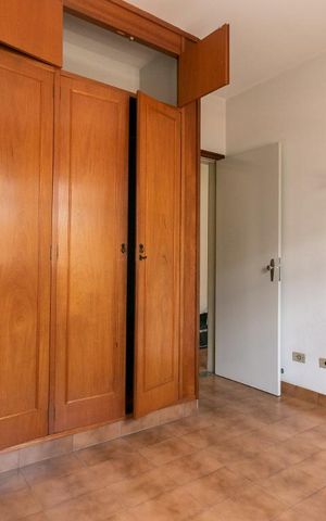 Casa à venda com 456m², 4 quartos e 14 vagas Casa à venda com 456m², 4 quartos e 14 vagasQuarto 1