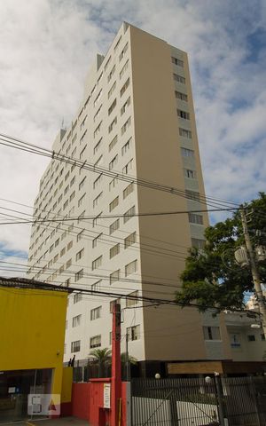 Apartamento para alugar com 65m², 2 quartos e 1 vagaFachada