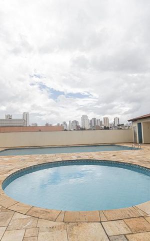 Apartamento à venda com 62m², 2 quartos e 2 vagas Apartamento à venda com 62m², 2 quartos e 2 vagasÁrea comum - Piscina
