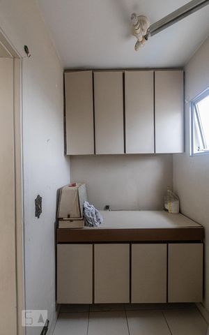 Apartamento à venda com 62m², 2 quartos e 2 vagas Apartamento à venda com 62m², 2 quartos e 2 vagasQuarto de Serviço