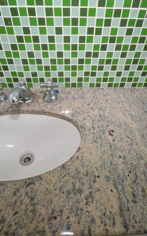 Apartamento à venda com 160m², 2 quartos e 2 vagasBanheiro