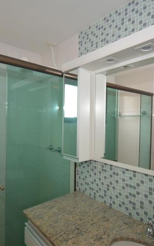 Apartamento à venda com 160m², 2 quartos e 2 vagasBanheiro da Suíte
