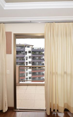 Apartamento à venda com 160m², 2 quartos e 2 vagasSala
