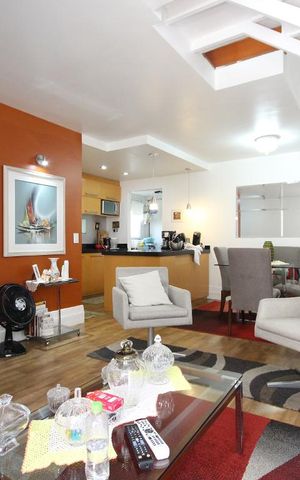 Apartamento à venda com 88m², 2 quartos e 2 vagasSala