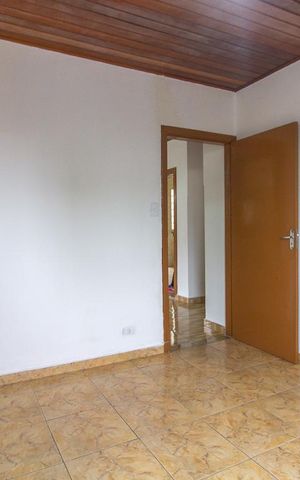 Casa à venda com 200m², 2 quartos e 4 vagas Casa à venda com 200m², 2 quartos e 4 vagasQuarto 2