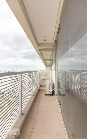 Studio à venda com 32m², 1 quarto e 1 vagaVaranda