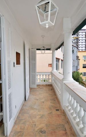 Apartamento à venda com 175m², 4 quartos e 1 vagavaranda