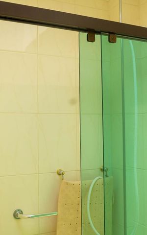 Casa à venda com 300m², 4 quartos e 3 vagas Casa à venda com 300m², 4 quartos e 3 vagasBanheiro 1