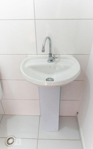 Apartamento para alugar com 40m², 2 quartos e sem vagaBanheiro