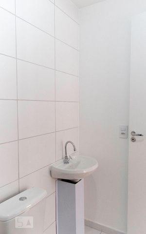 Apartamento para alugar com 40m², 2 quartos e sem vagaBanheiro