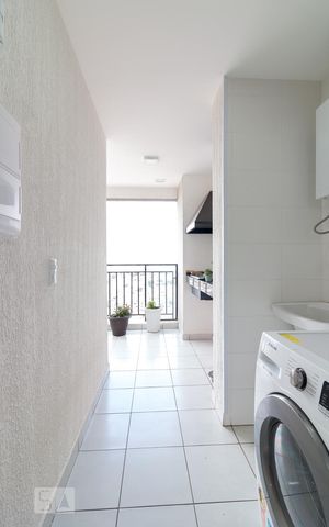 Apartamento para alugar com 66m², 2 quartos e 1 vagaÁrea de serviço