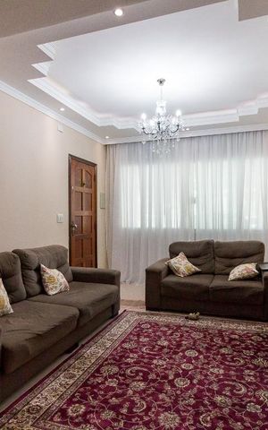 Casa à venda com 250m², 3 quartos e 2 vagasSala