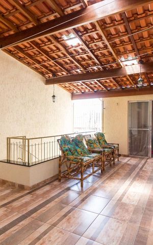 Casa à venda com 250m², 3 quartos e 2 vagasTerraço e churrasqueira