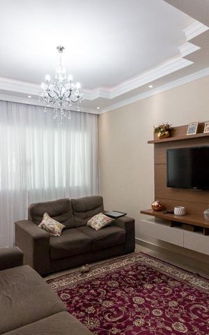 Casa à venda com 250m², 3 quartos e 2 vagasSala