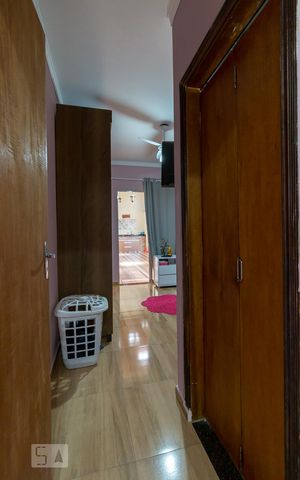 Casa à venda com 250m², 3 quartos e 2 vagasQuarto 2 suíte