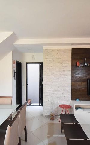 Casa de condomínio à venda com 136m², 3 quartos e 3 vagas Casa de condomínio à venda com 136m², 3 quartos e 3 vagasSala