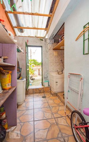 Casa à venda com 120m², 3 quartos e 2 vagas Casa à venda com 120m², 3 quartos e 2 vagasLavanderia