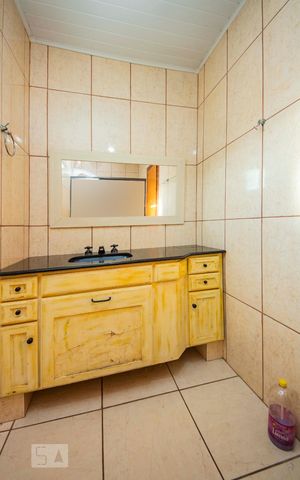 Casa à venda com 120m², 3 quartos e 2 vagas Casa à venda com 120m², 3 quartos e 2 vagasBanheiro suíte 2