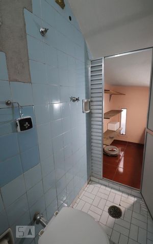 Casa para alugar com 200m², 3 quartos e 3 vagasBanheiro 2