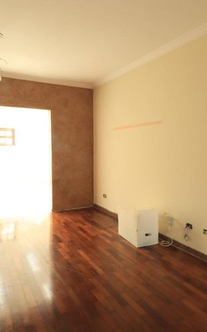 Casa para alugar com 200m², 3 quartos e 3 vagasSala