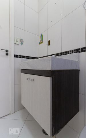 Casa à venda com 350m², 4 quartos e 5 vagas Casa à venda com 350m², 4 quartos e 5 vagasBanheiro da Suíte 3