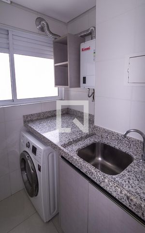Apartamento à venda com 67m², 3 quartos e 1 vagaÁrea de Serviço