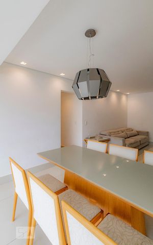 Apartamento à venda com 90m², 3 quartos e 2 vagasSala