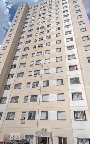 Apartamento para alugar com 47m², 2 quartos e sem vaga Apartamento para alugar com 47m², 2 quartos e sem vagaFachada